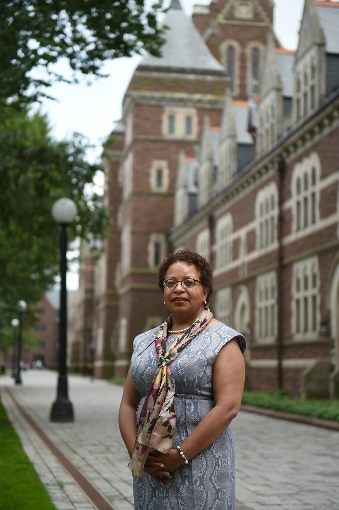 VTConfidential's tweet image. . @trinitycollege college prez responds after allegations of years of racism at Hartford college. School will rename buildings, hire profs, offering training for campus community.
courant.com/politics/hc-po…