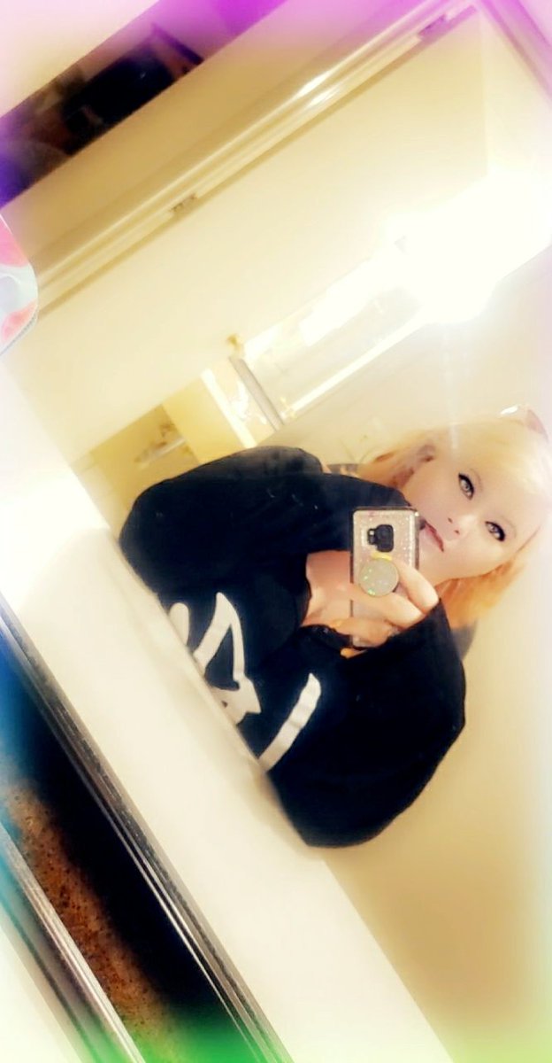 Kayla__Marie18's tweet photo. https://t.co/uezHGVx4Pe