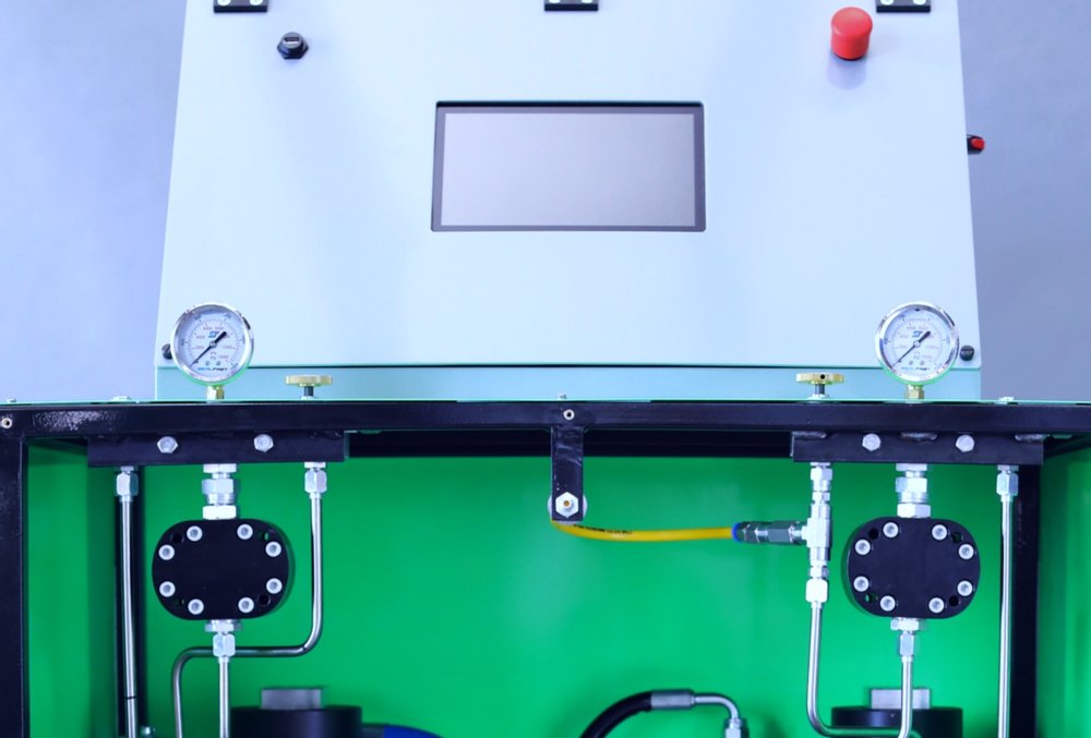 AkurateDynamics's tweet image. Understanding Gear Pumps - Part 3 (Final) ecs.page.link/Nhnyo 
We hope that this helped to clear up any misconceptions about gear pumps. Our mission has always been to advance the spray foam industry through innovation, technology and transparency.
#akuratedynamics #sprayfoam