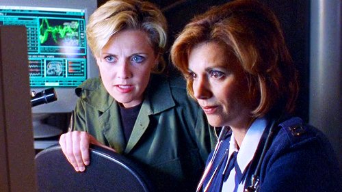 amandasunicorn's tweet photo. I really really loved their friendship and I'm still bitter they killed Janet off. https://t.co/j9ZBroNzyi