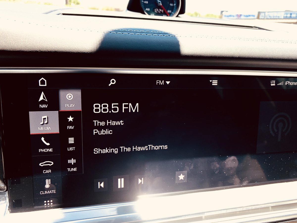 TheHawtThorns's tweet photo. Always nice to be included on our favorite station! @885fmsocal @MookieSpeaks https://t.co/x7CH6SlCns