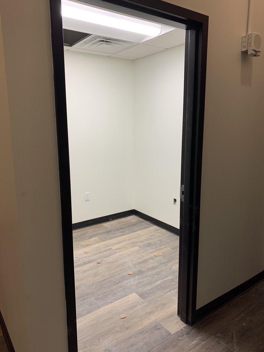 CoachSgro's tweet photo. We are getting close! Excited to expand our footprint in #DowntownSyracuse and create a safe space with social distancing for coaching and training. https://t.co/eq7cPJacSb 🏆🎉😊☀️💛⚡️ #CoachSgro #CommonspaceWork https://t.co/4x3iP7M5ge