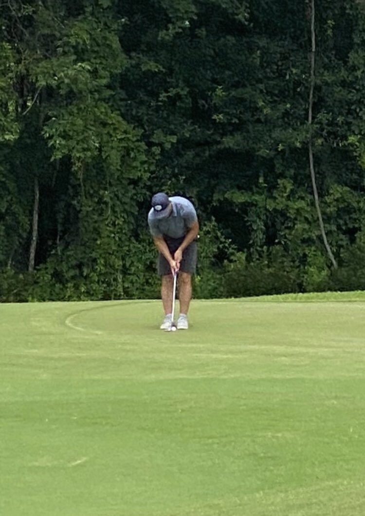 SCStingrays's tweet photo. “Hey, I’m a hockey player but I’m playing golf today.”

Congrats to our captain Andrew Cherniwchan (@cherny22), who shot a 71 today at @CoosawcreekCC to qualify for the SC Amateur Championship next month! @SCGA1929 https://t.co/67HV57FxMp