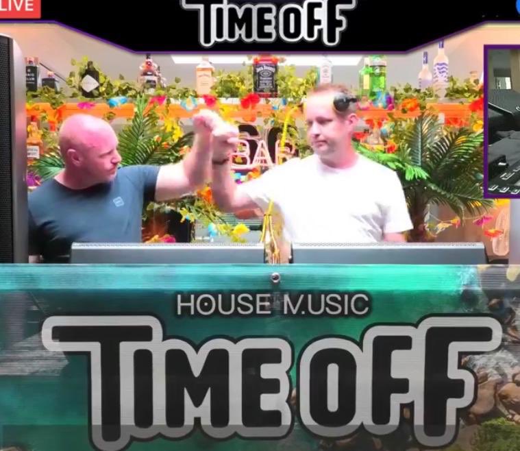 RealMartinCee's tweet photo. Job done! @thebonbonne @timeofffests @DJScottieA #thebonbonne #southlondon #centreforce #londonislovinit #timeofffestivals #livestreamdj https://t.co/ZDuXYjQwPZ