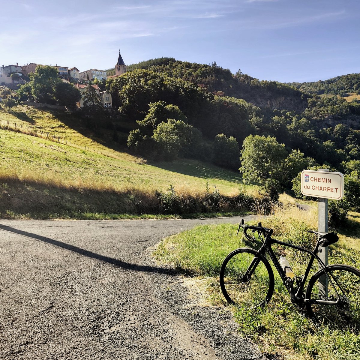 Quick Hill climbing training session before dinner #bikelife #lyon