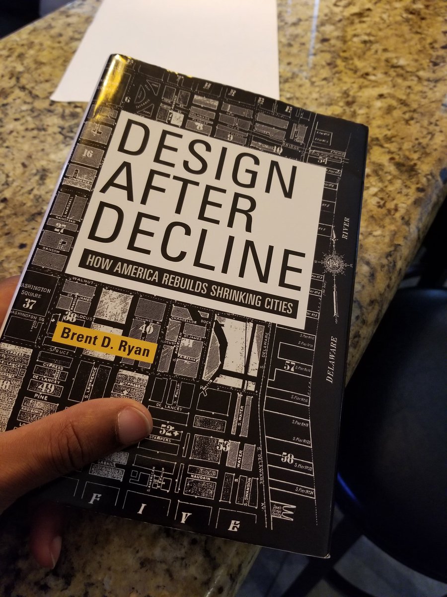 IamJasonTHyman's tweet photo. Had a problem I was looking for answers to and had to take it back to @TSUSPO grad school days at @TexasSouthern . 

I look at communities with certain characteristics the same as a declining city so there are some gems in here I plan on applying real soon. https://t.co/TxOZ1AykXO