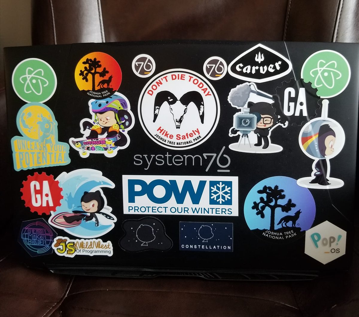 system76's tweet photo. We're loving all these #geekflag pictures! Let Your Geek Flag Fly and keep sending pictures our way as we continue our sale until July 8th! https://t.co/dlLr13Y8tD