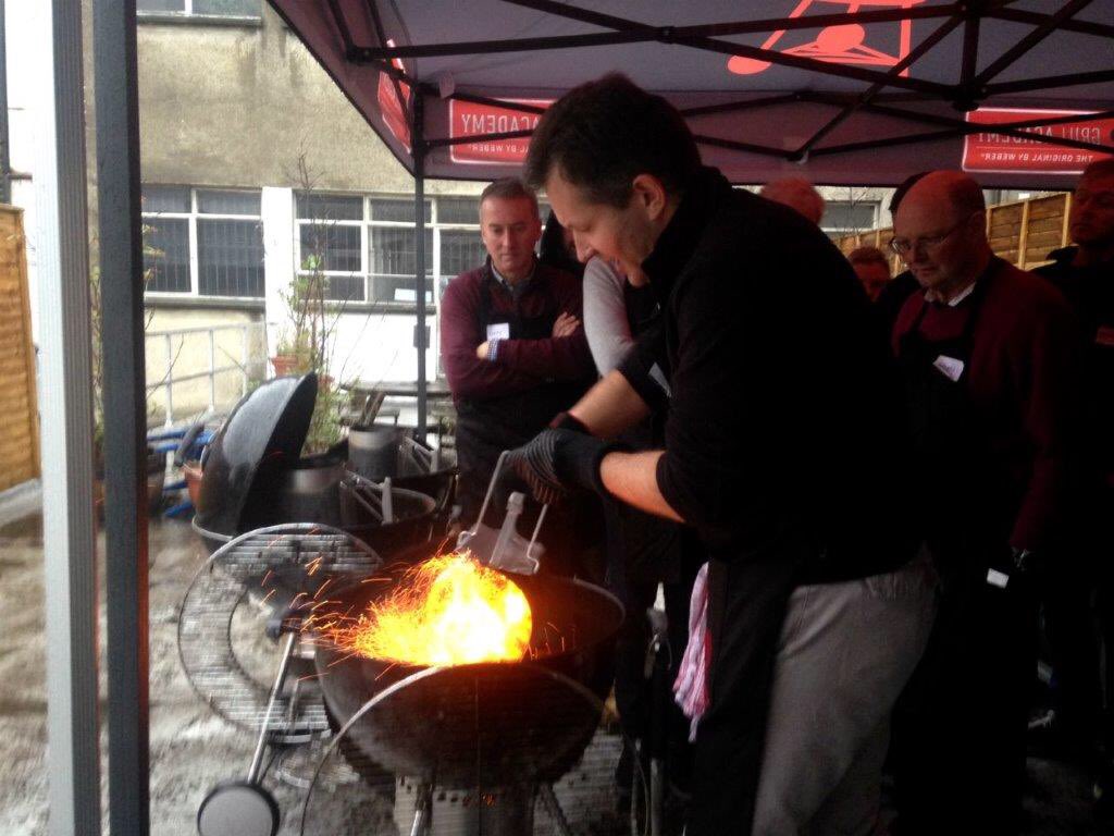 🌟COMPETITION TIME🌟 RT for a chance to WIN a spot on Thurs 9th July 6pm BBQ Class. #competition cooksacademy.com/short-courses/…