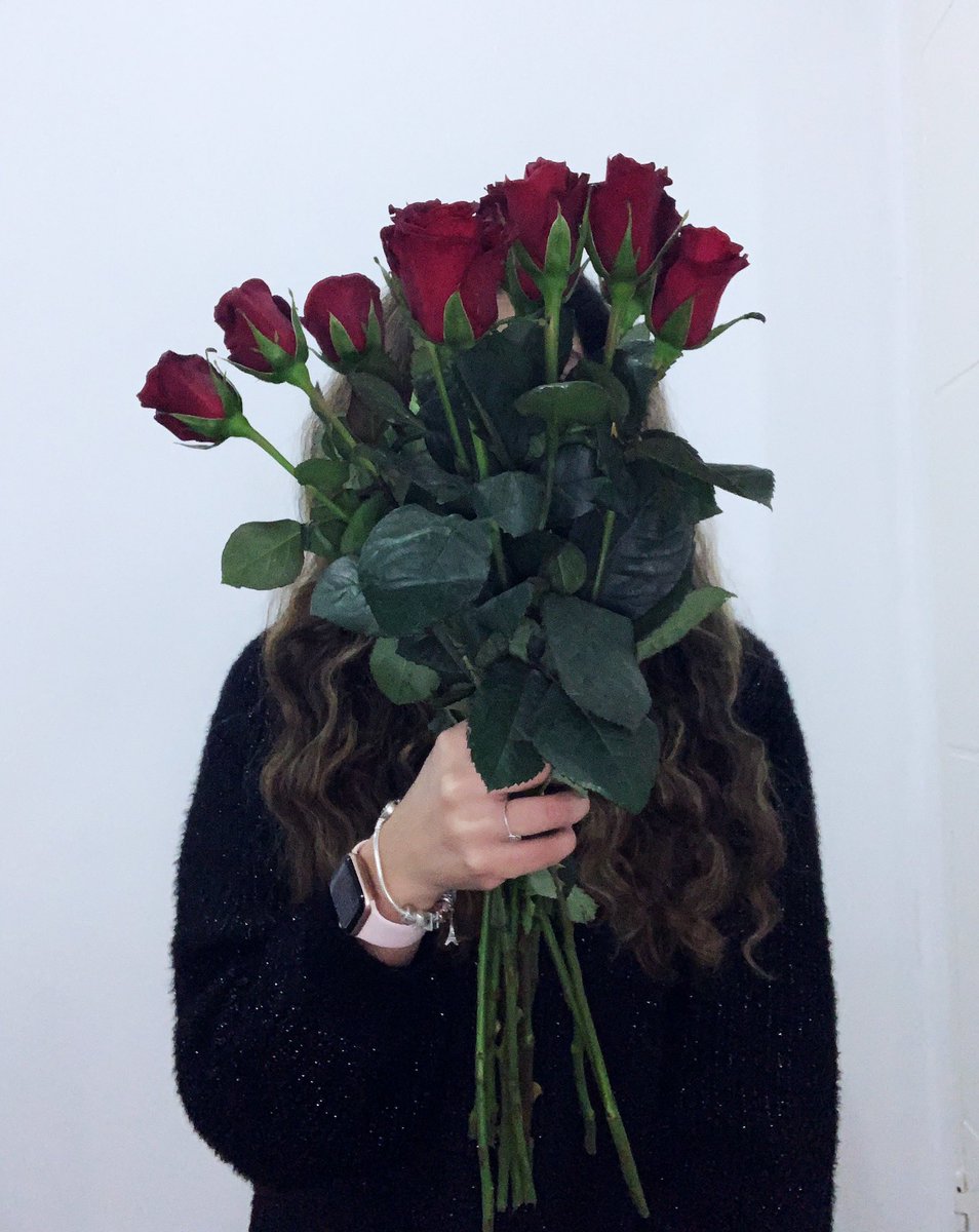Fatimz24's tweet photo. Aesthetics of my beautiful blooms 🥀 https://t.co/f3fUyJBL9S