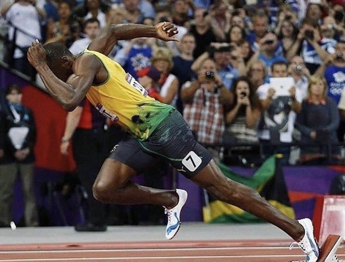 Усейн болт 100м. Усен бол. Усейн болт на старте. Скорость самого быстрого. Бегун болт усэйн.