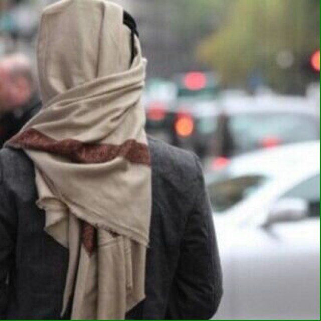 لا تجبروا أحدًا على اعتناق أرواحكم
فـ الحب مثل الدين '' لا إكراه فيـــه