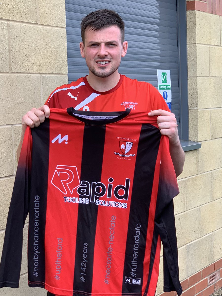 Rutherford1878's tweet photo. The club are delighted to re-sign  Dan Fullen.  The central midfielder was  team captain last season and dan has made over 200 appearances for club, signed in 2013/14 season, teams longest serving player, all action never give up attitude #RAFC @beanie19801 https://t.co/iKBdMx21Ab