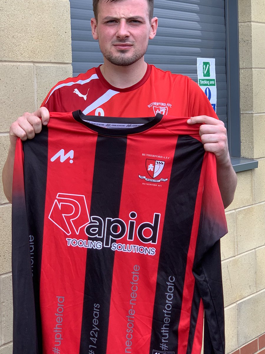 Rutherford1878's tweet photo. The club are delighted to re-sign  Dan Fullen.  The central midfielder was  team captain last season and dan has made over 200 appearances for club, signed in 2013/14 season, teams longest serving player, all action never give up attitude #RAFC @beanie19801 https://t.co/iKBdMx21Ab