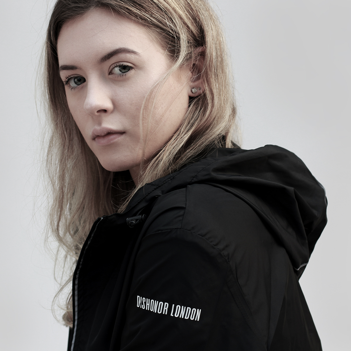 DISHONORLONDON's tweet image. Run towards a better you in this cropped running jacket. The Langston Running Jacket is designed for performance with enough style to wear it after the workout too. Click link to shop bit.ly/3iC0BFG  
#sportswearfashion  #shelljacket #softshelljacket