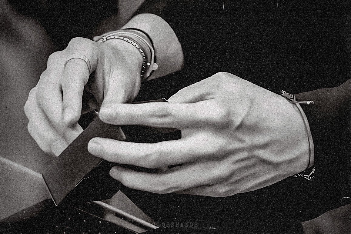 glosshands's tweet image. 