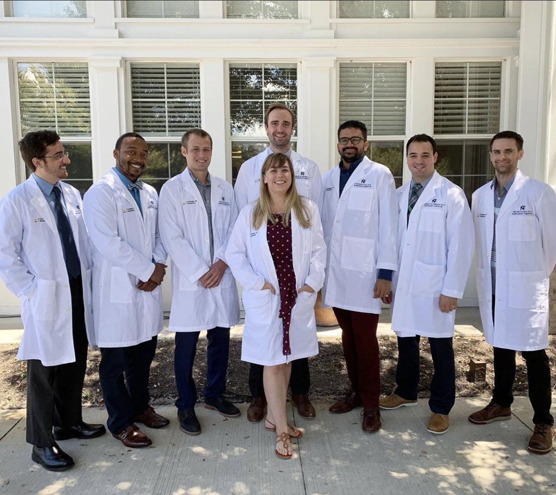 northfloridaem's tweet photo. #MovingUpMonday for these new #PGY2s who are taking on graduated responsibilities. They are guiding #interns or #medicalstudents as part of their new role and theyβre doing great! This πΈ was taken at the start of their intern year, itβs been great seeing them grow as physicians! https://t.co/03tMKcIN4j