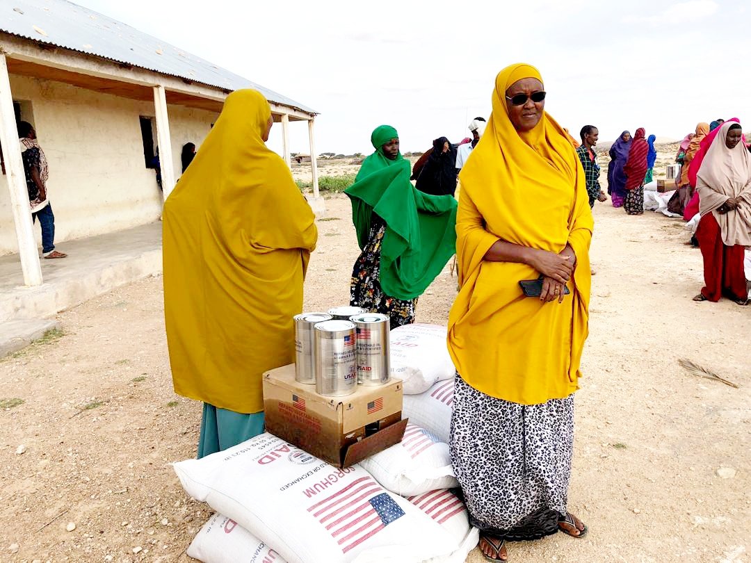 FOOREDEVELOPME1's tweet photo. We're very excited to start June and July in-kind food Distribution in LasAnod, Hudun and Taleh districts As usual we properly observed the COVID19 precaution measures as in social distance, hand washing and screening temperature.Many thanks @WFPSomalia @USAIDSomalia @US2SOMALIA https://t.co/83FCk7yU5w