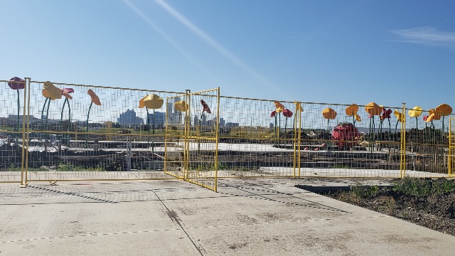 EdmKingsway's tweet photo. #5DaysofPositivity @EdmKingsway
@Blatchfordyeg Part 2!
Putting everything together! Energy One, the Lake and new play area coming along https://t.co/VwA6p705cR
