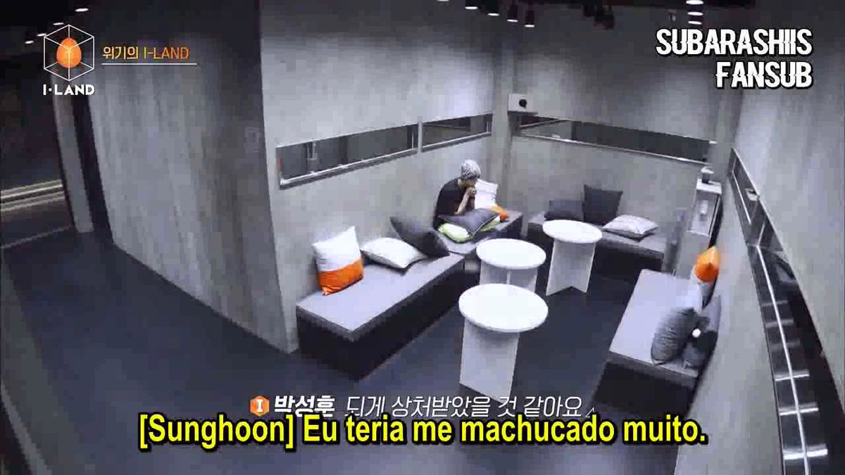 beatrizc0sta__'s tweet image. O Sunghoo foi o único que se preocupou com Heeseung 😭😭😭 MDS EU TO TÃO FELIZ PQ ELE É UM DOS MEUS FAV! Obrigada por não né decepcionar Sunghooo

#ILAND_EP2 #ILAND