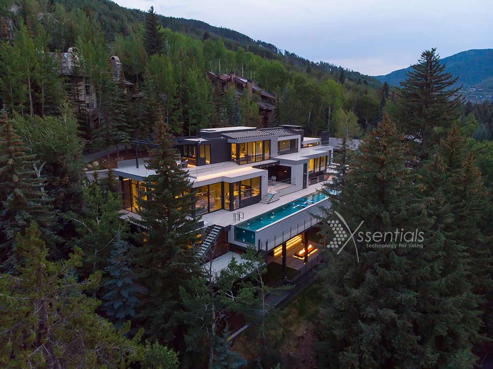 Beautiful mountain home in Vail, CO. Designed by: #BerglundArchitects. Smart home technology powered by:  #Xssentials 

#MountainHome #Modern #HomeAutomation #SmartHome