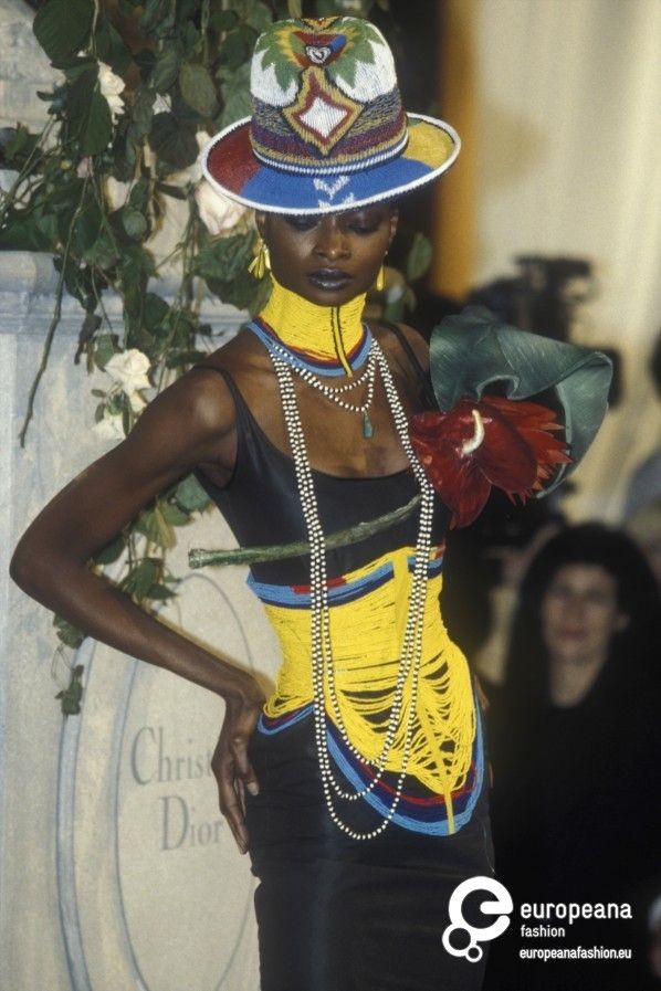 Adding on thanks to  @diorpiss !!!! Debra Shaw is now a successful actress, but is a runway veteran having walked for Armani Privé, Dior and Alexander McQueen.