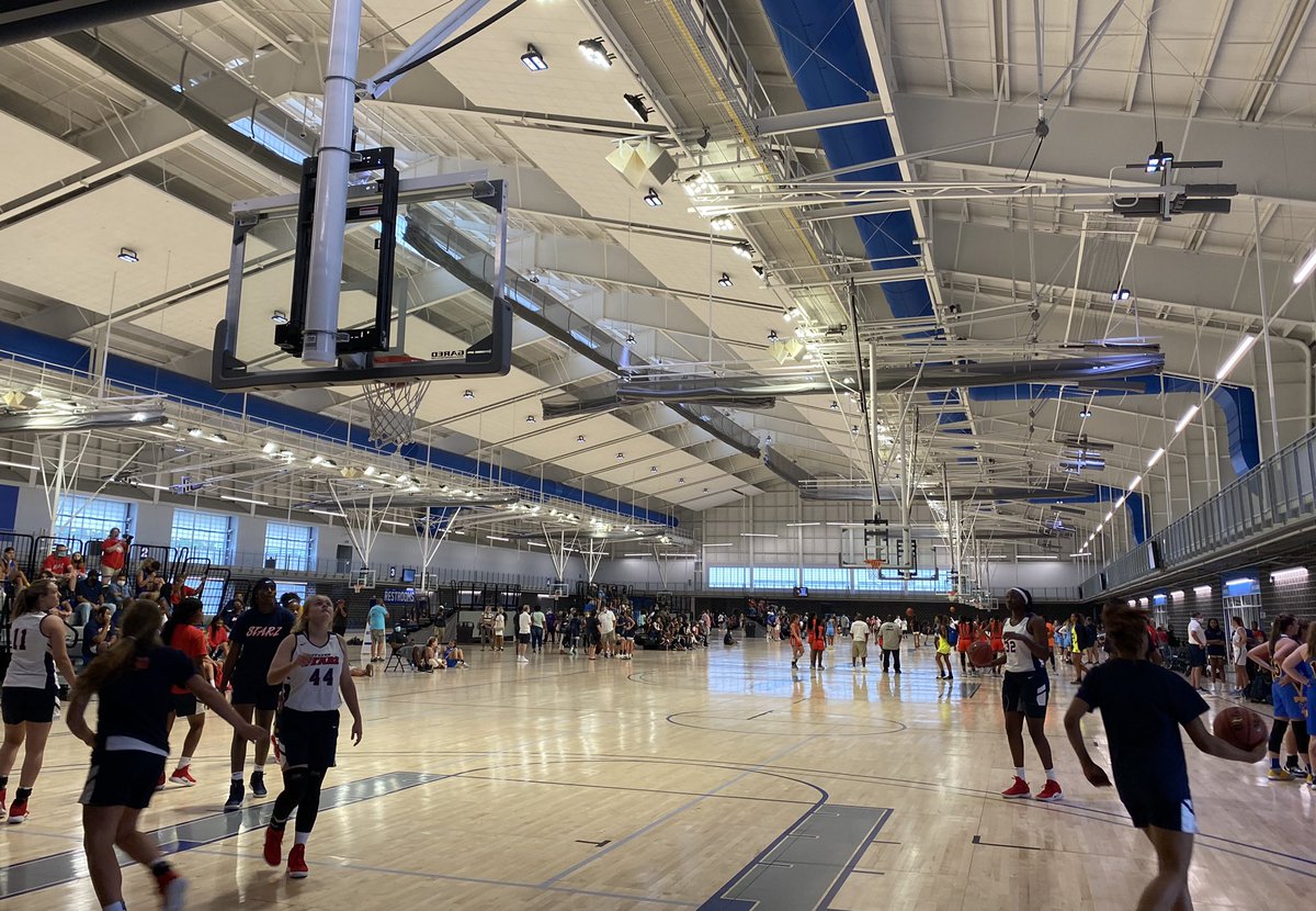 tlownsdale's tweet photo. This has got to be one of the nicest facilities in the country for hosting a travel ball tournament!

8 full courts...
Plenty of room between courts...
Great parking setup...
Nice area...

Finley Center (Hoover,AL)

@FBCMotton @ALSoStarz @EssenceGirlsBB1 https://t.co/yYllhWI2Ou