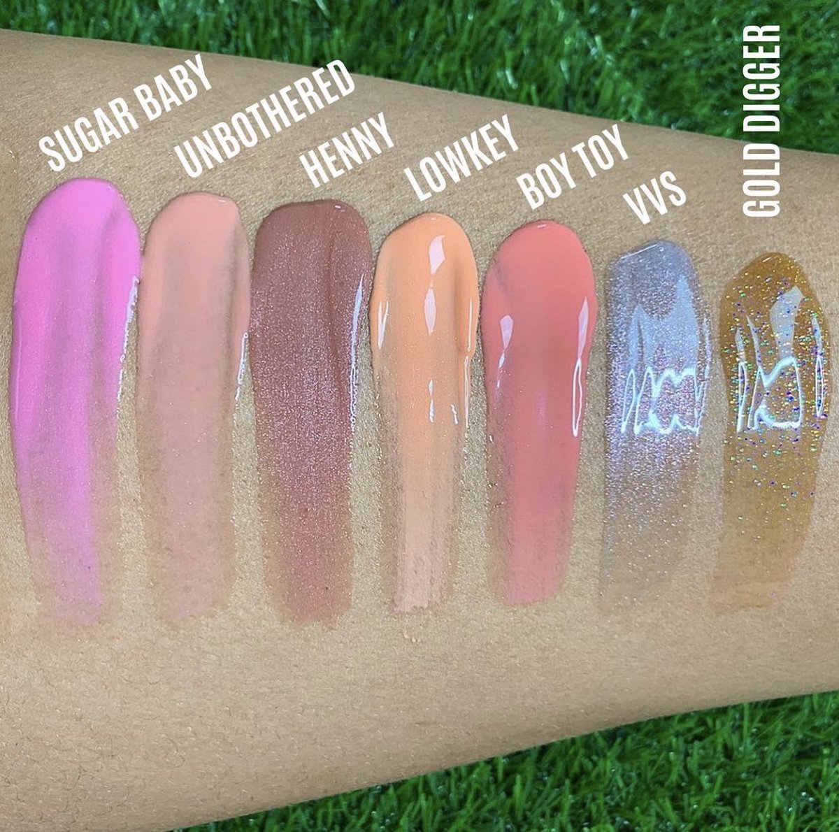 byindiaroyale's tweet photo. Shop “India Royale Beauty” for bomb glosses, lashes, &amp; more. 💗
https://t.co/EeeoO32mW7 https://t.co/IsfGYftMnA