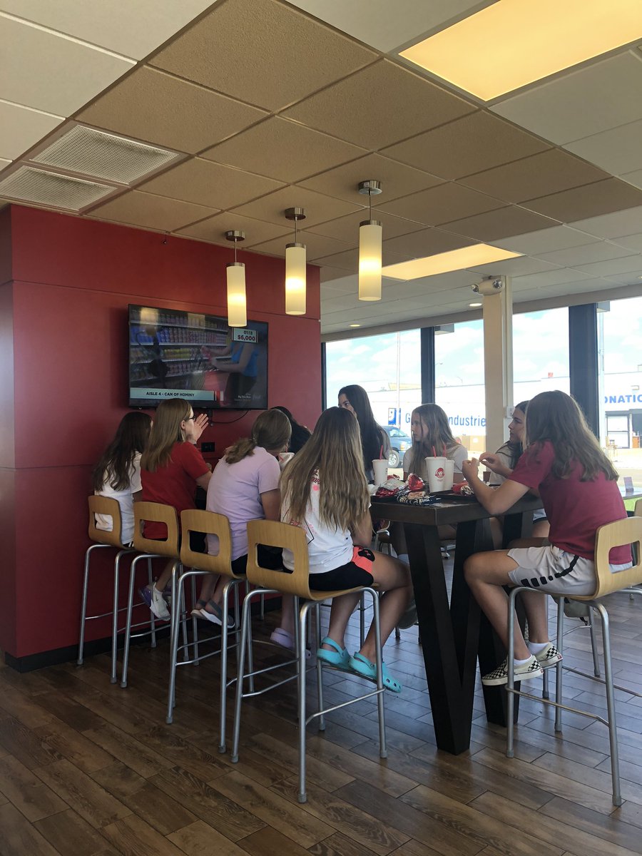 RightResponses's tweet photo. Good day in Broken Bow! Picked up some nice wins and saw we have much to work on. Very intelligent conversation over a lovely meal on the way back to the Port! #GoBPort #Motor #SatAlone π’πππ₯ https://t.co/HffVBa72Q0