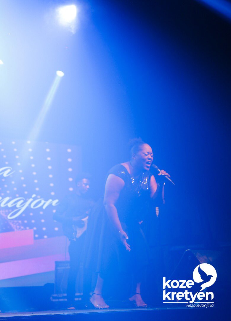 KozeKretyen's tweet photo. Have you seen @Barbaracassa singing through the color lights last night? 

See the artist differently in these brand new shots from her concert. 

#KozeKretyen 📸  
#Renouveau https://t.co/ZVUyp9HsYo