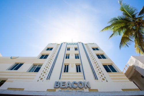 beaconmiami's tweet photo. Through thick and thin, the Beacon Hotel continues to envision a brighter future.😎🌅☀️

We expect to see you soon!

#beaconmiami #miamibeach #southbeach #beach #brighterfuture #sunny #positive https://t.co/Ap0tE7fMMD