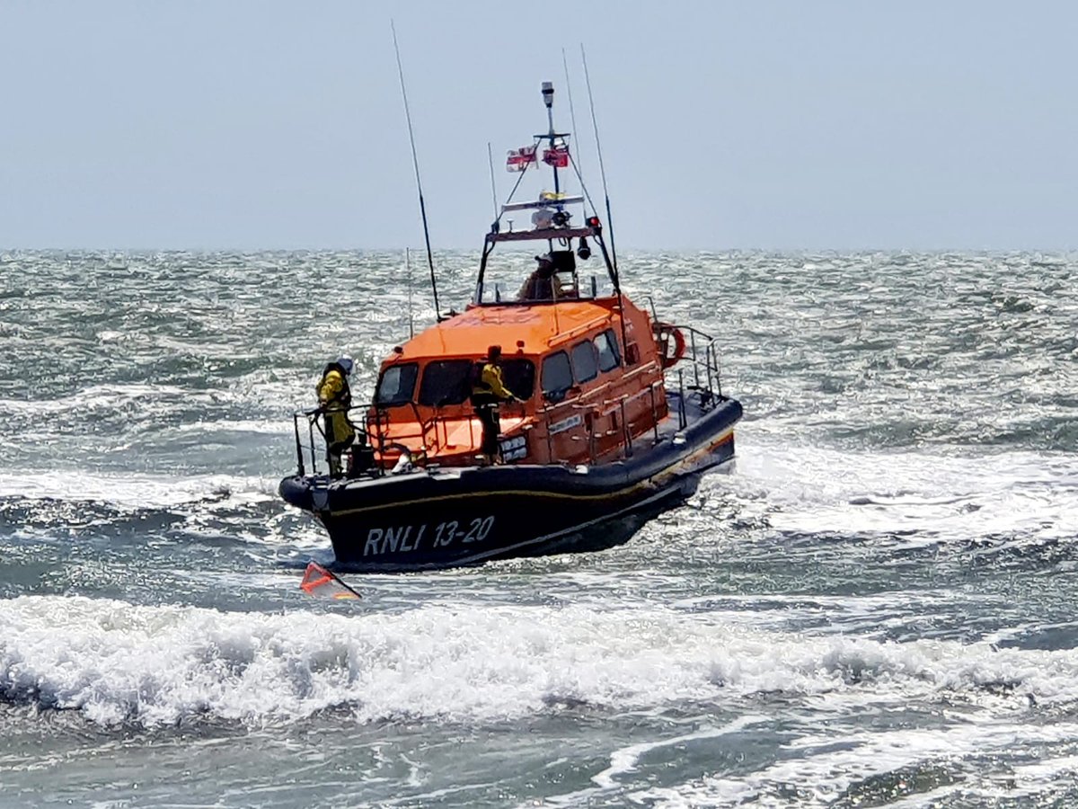 Selseylifeboat's tweet image. See our latest launch details here facebook.com/14191811249681…