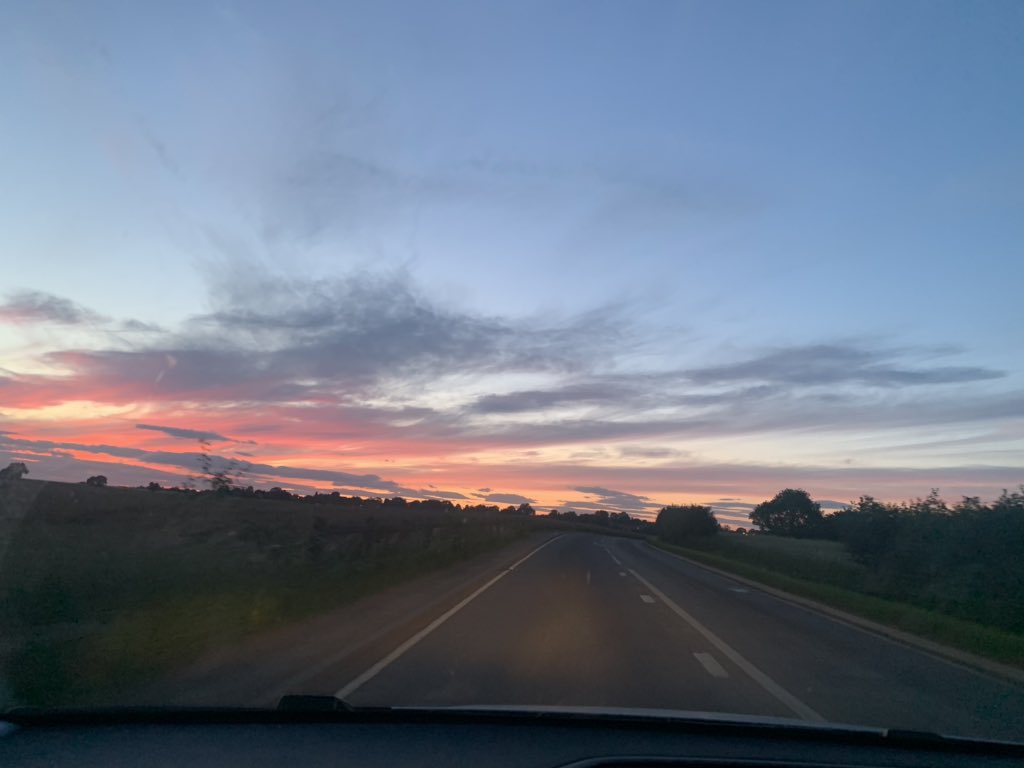 WYP_WDPatrolTm1's tweet photo. Stunning views over Hemsworth and Kirkby this evening. Heading back in to hand over to @WYP_Patrolteam4 on the night shift. Ready for some food and a catch up with the rest of the team to see what everyone has been on with. #teambondingtime #handover https://t.co/f9vb8miVFB