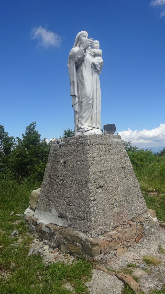 maurizioweb's tweet image. Bella #escursione al monte Alfeo (m.1651) partendo da #Ottone (PC).
Circa 1300 m. di dislivello per un totale di 20 km di sentiero, passando per Truzzi, Case Cuccoli e Aglio.
Bel panorama e bella giornata.

#maurizioweb #montagna #appennino #escursionismo #trekking #natura