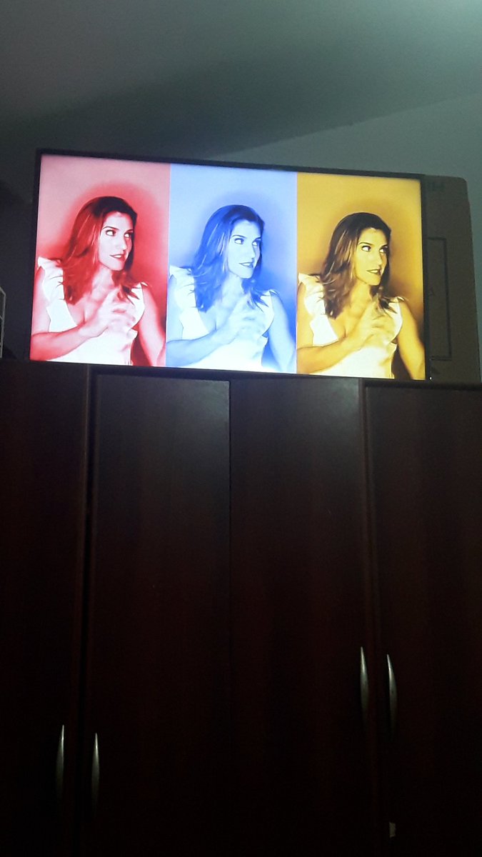 majoalmaa's tweet photo. Tarde fria en Córdoba desde la cama a full con #LaValeria @sole_pastorutti https://t.co/z45Xdi4JAO