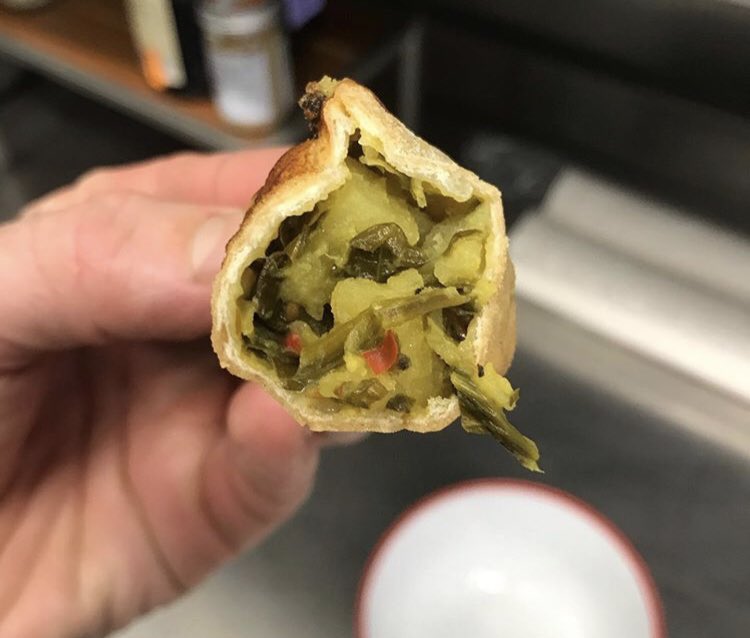 DumplingDude00's tweet photo. Doing deliveries of frozen #vegan #dumplings of joy in #brighton and #hove 15 for 20 dumplings of mixed flavours, or 15 dumplings for £11.25 and bad of 10 dumplings for £7.50(75p per #dumpling yo)
Message for details and orders ✌️🥟
#food #veganfood #yum #health https://t.co/ZXCkN8uDKZ