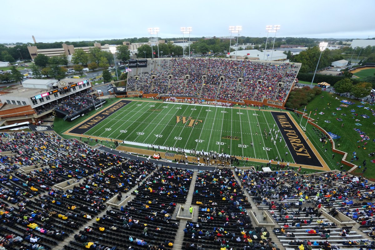 BocaRatonFB's tweet photo. #CollegeSpotlight in Winston-Salem, NC and Wake Forest University! @WakeFB
-Ranked #27 National Universities by U.S. News & World Report
-Ranked #1 in Fall Campus Beauty
-Combines research facilities with faculty engagement of liberal arts colleges.
#GoDeacs #WakeWill https://t.co/Bc2tCnydaK
