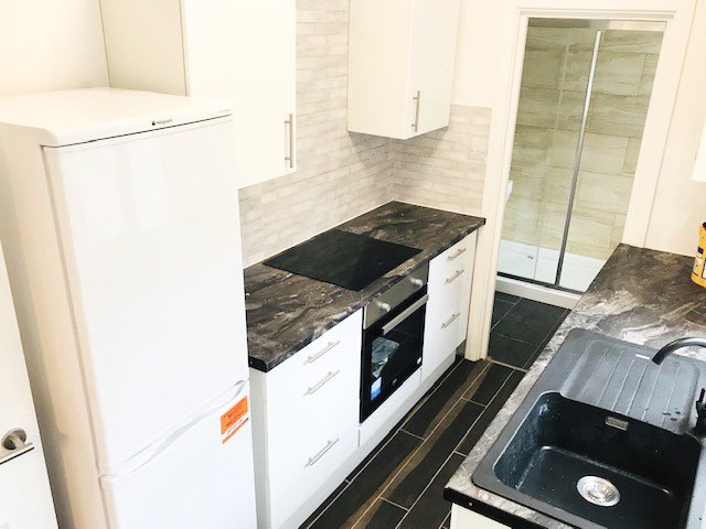 NowPropertyMgnt's tweet photo. RETWEET! OUR NEXT TENANT COULD BE ON YOUR TL!
Newly Refurbished 3 Bedroom Homeshare Available in the heart of Coventry, UK Professionals Wanted - Fornightly Cleaner &amp; Gardner inc in Bills!!🔑🎉 DM Now to Enquire! https://t.co/xCjoAQJ115