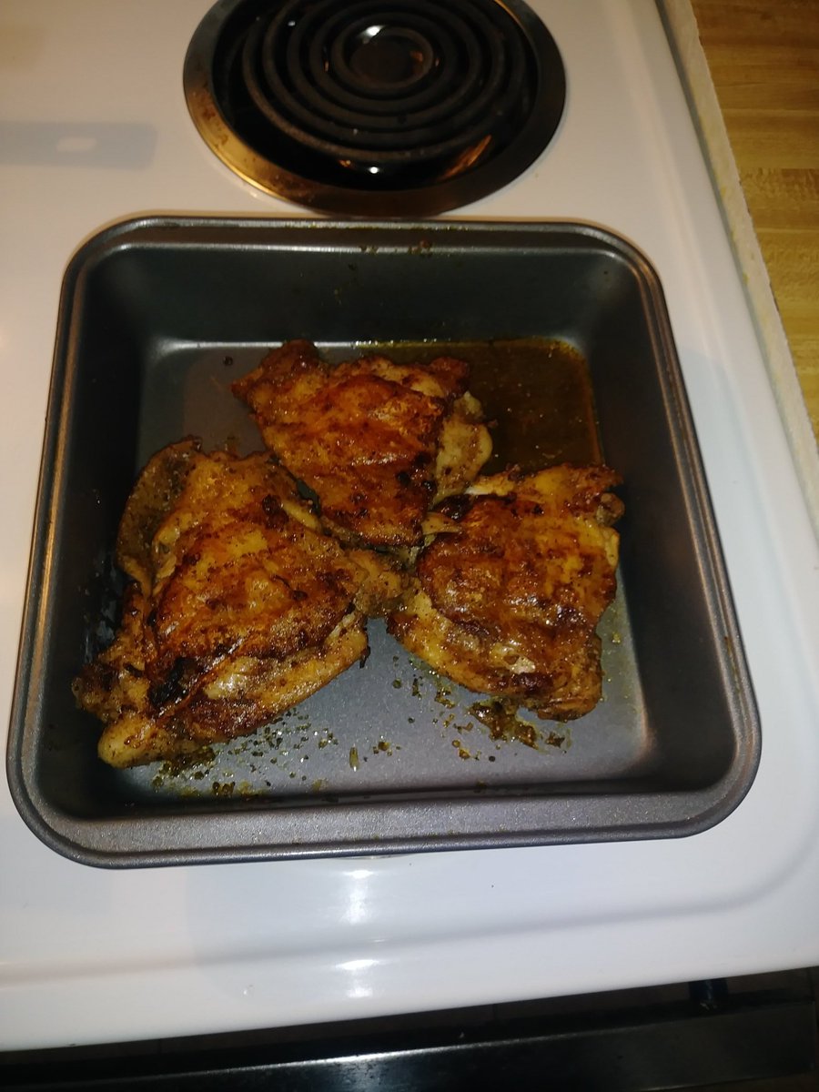 kittygalore1's tweet photo. Dinner tonight
Grilled oven baked chicken
Zucchini Squash Onions and Mushrooms
Butter Beans and Turkey Ham https://t.co/LKrrMWvnDO