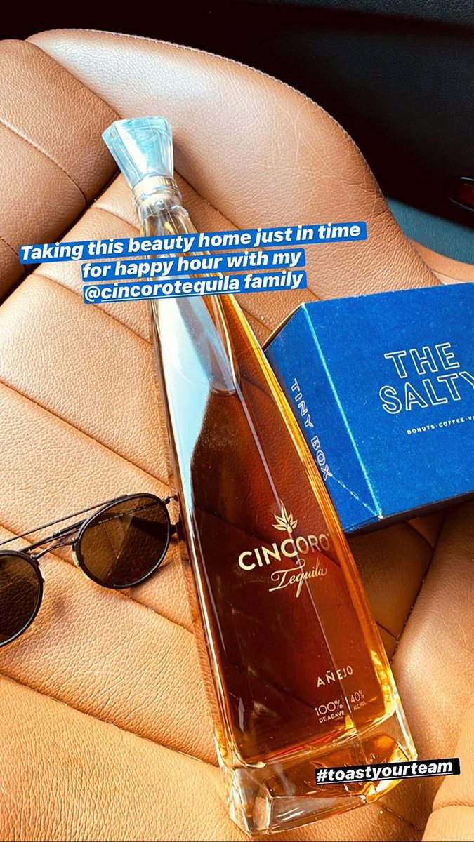 Cincoro's tweet photo. We loved seeing everyone with Cincoro in hand this past holiday weekend! #ToastYourTeam

Cheers 🥃 https://t.co/gxf8X8zxtR
