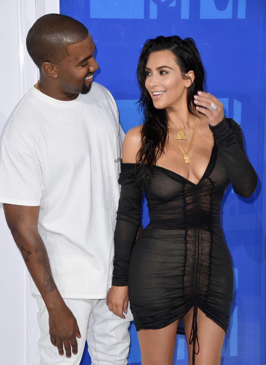 kimkardashsarmy's tweet image. my fave red carpet look of them