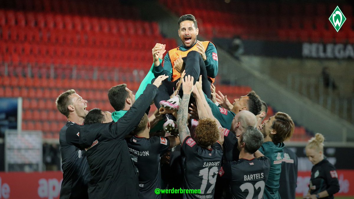 werderbremen_en's tweet photo. 🐐

#Werder @pizarrinha https://t.co/OQuUICKIcK
