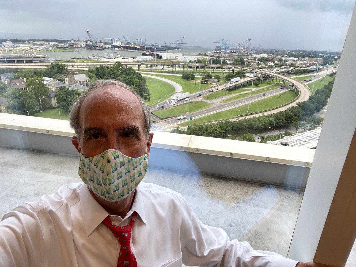 MayorStimpson's tweet photo. I wear a face covering because I want to protect others around me - including our first responders, health care workers and city employees. If we each do our part, we will slow the spread of COVID-19 and speed up the recovery process for our local businesses. #whyiwear https://t.co/Zh553uWEk9
