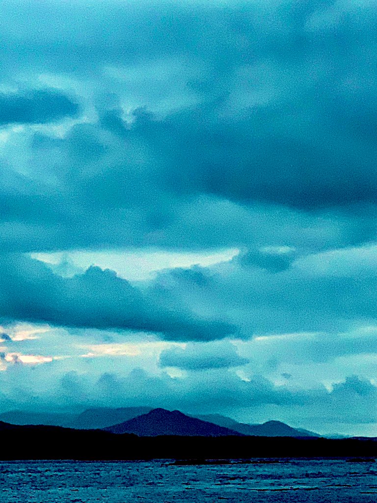 50 shades of blue. #cos #strand #templenoe across to #cahamountains #kerry #kenmare #twilight #outwards #staring #learning