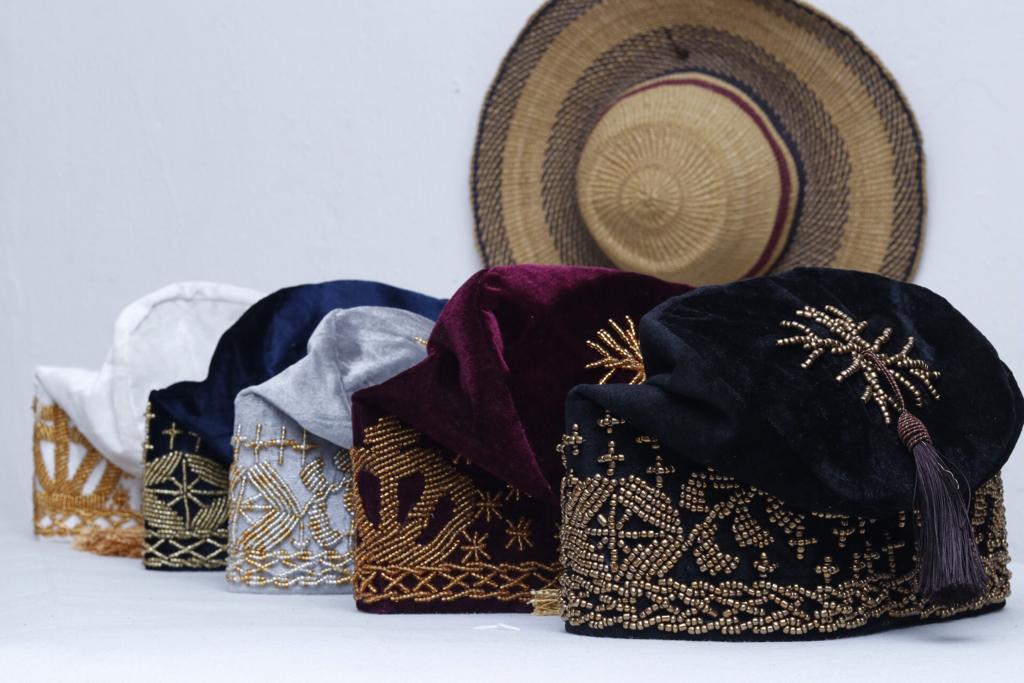 bhostitches's tweet photo. Pls RT MY CUSTOMERS ARE ON YOUR TIMELINE 🙏
BRAG VINTAGE 
WEAR ROYALTY
FILA ONIDE 
.
N25,000 BEADED
N30,000 BRASS
 
#BHOSMAN
#BEEBAHOUSEOFSTITCHES https://t.co/vFlcOwzO0c