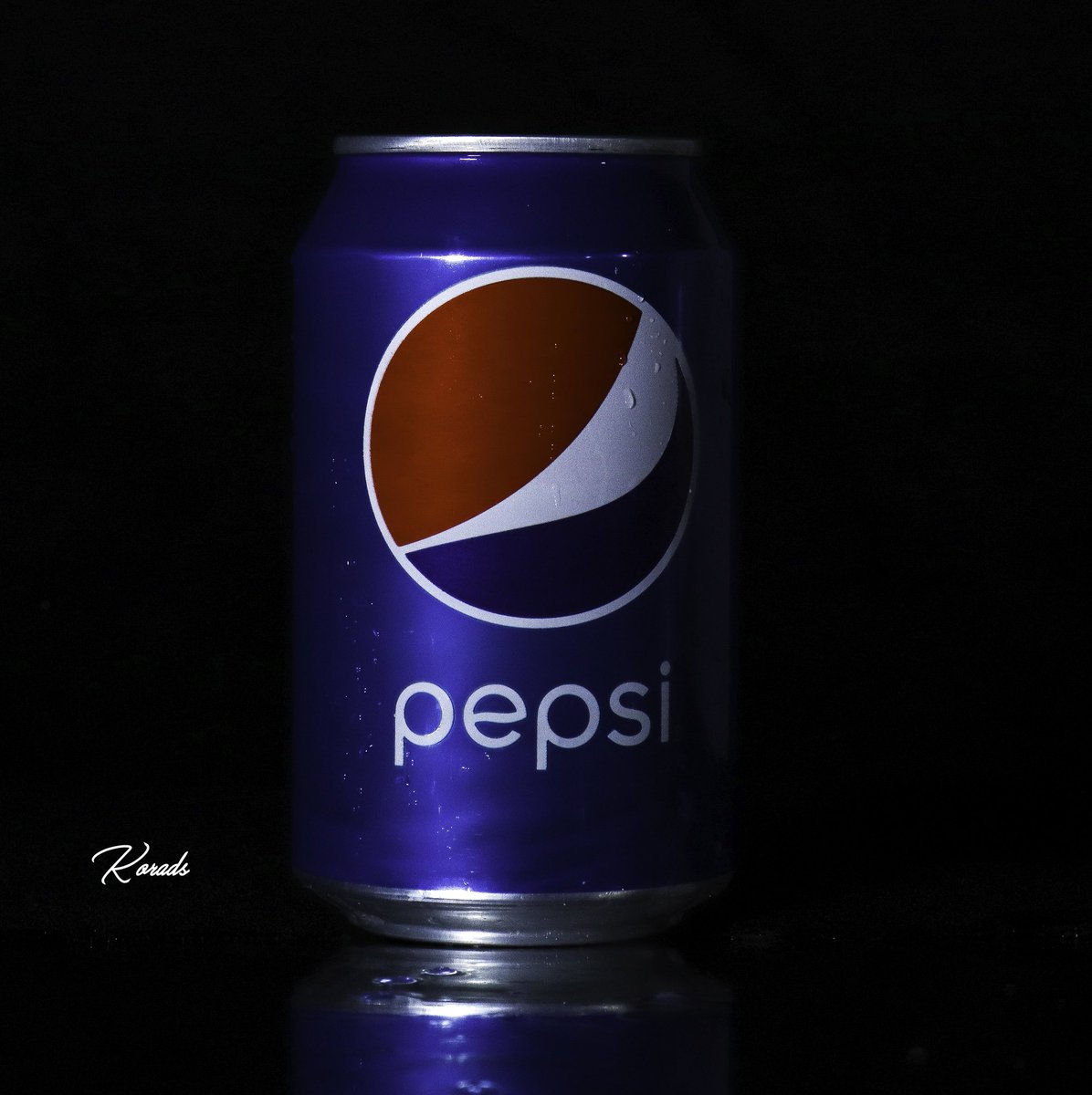 KKorads's tweet photo. So,I tried a product shoot for @pepsi today. Hope you love it.
Tag @pepsi and please retweet 🙏🏼
Assisted by @A_Abraham__ 

The BTC tho 😂😂 https://t.co/nWq3KnRGwC