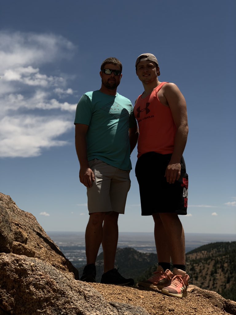 Gilbertson72's tweet photo. Enjoying Colorado with the family while still putting in work!! https://t.co/6jlFnfkzhe