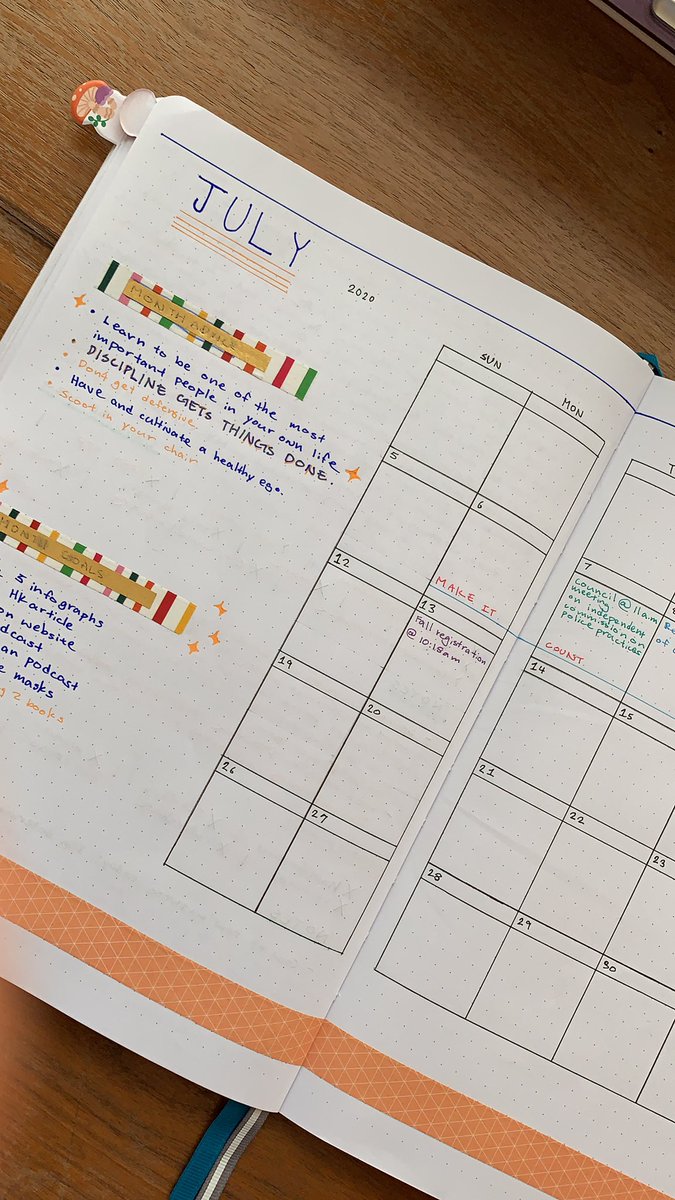 reneeschmee's tweet photo. Dot journaling always seems time consuming when I’m thinking about it. But when I actually do it, I never once regret it! #dotjournal #journaling #bulletjournal https://t.co/nydIShzkdC