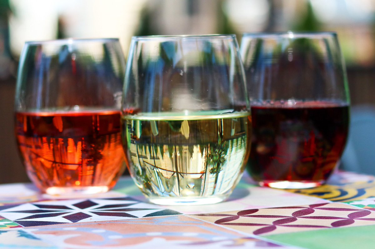 Pro tip: Monday feels a lot less like Monday when wine-on-tap is half price all day. 😏