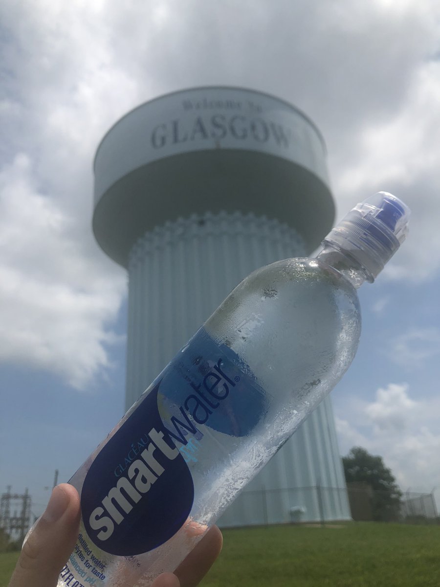 _joelball's tweet photo. An unexpected friend handed me a water on my run. Nothing like small town USA! #GRGR2020 https://t.co/TfglgRFwgt