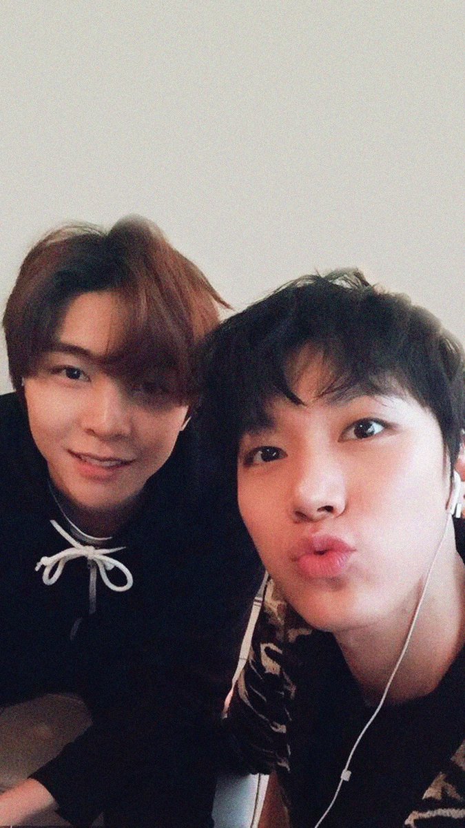 qintenli's tweet photo. ㅤㅤㅤㅤ
ㅤㅤㅤ❪ 爱 • ♡ 𝟐𝐎𝐎 𝐃𝐚𝐲𝐬 𝐖𝐢𝐭𝐡 𝐇𝐢𝐦...
ㅤㅤㅤㅤ https://t.co/Xe0BcSwjz1